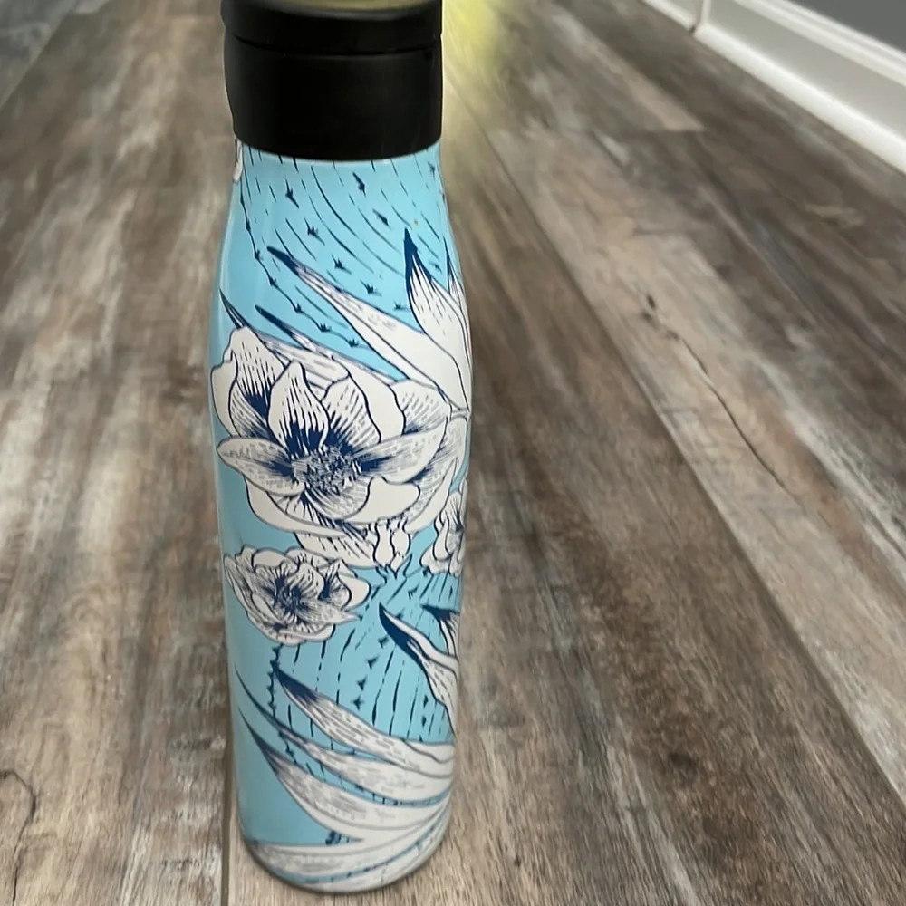 Starbucks Cactus Flower Double Walled Stainless Steel Bottle 20 oz